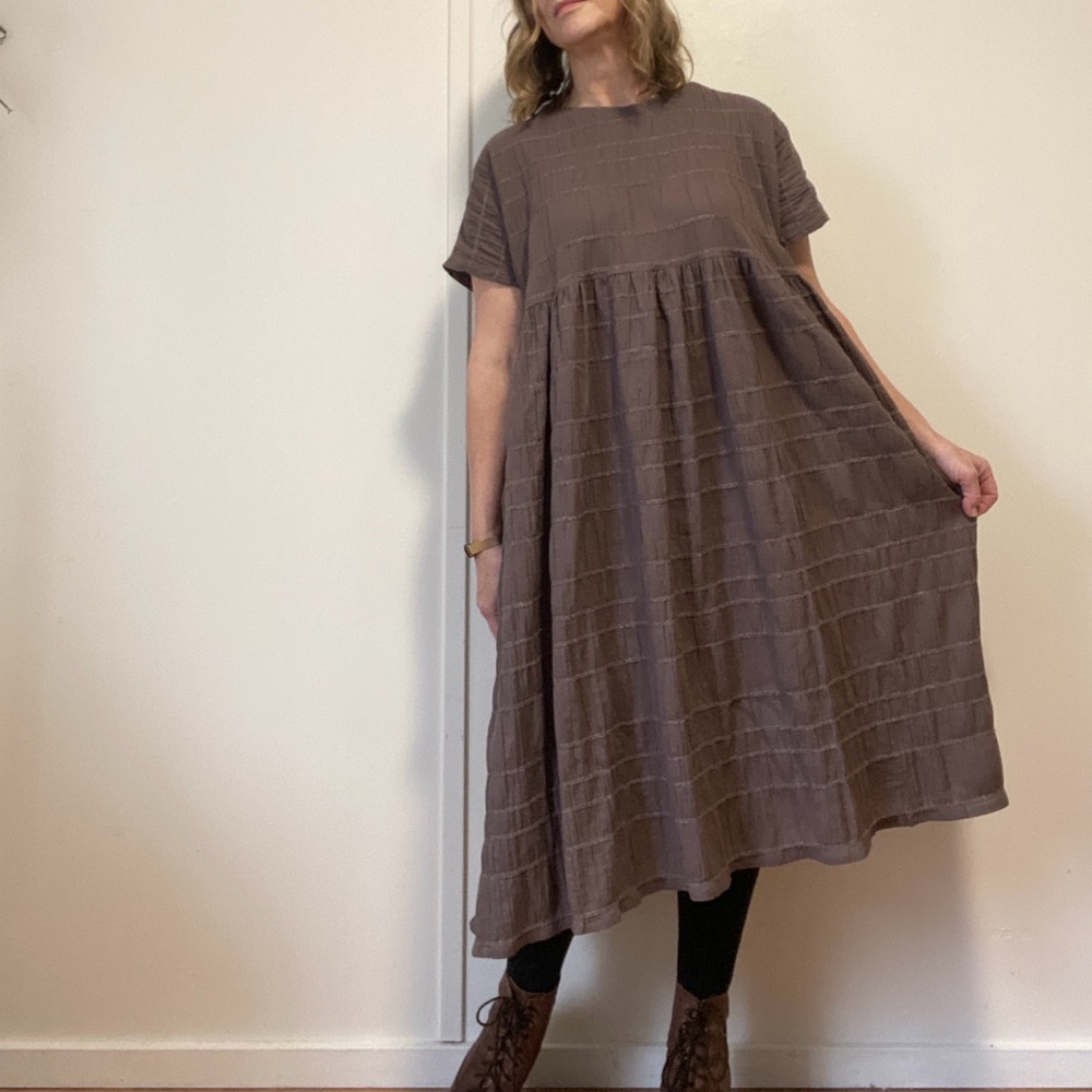 Elegant Brown Midi Dress